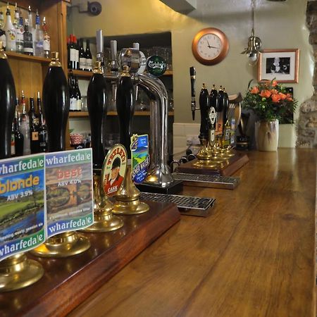 The Blue Bell Inn Kettlewell Esterno foto